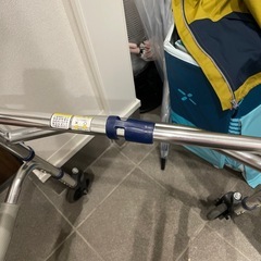 歩行器　介護の画像