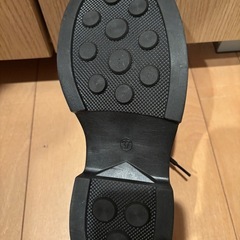 エナメル 厚底シューズの画像