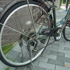 美品　オートライト　ギア付き自転車の画像