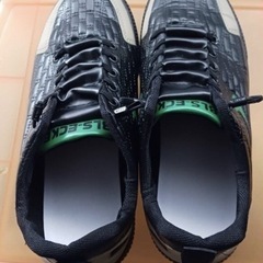 BLS-ECKEスニーカーの画像