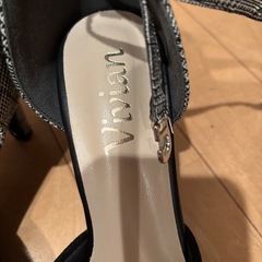 (美品)Vivianアンクルストラップパンプスの画像