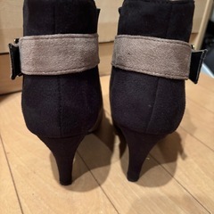 𝐕𝐢𝐯𝐢𝐚𝐧 バックル付きブーティSの画像