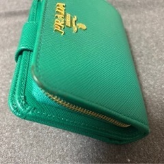PRADA  財布の画像