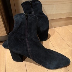 スエード ブーツの画像