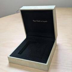 Van Cleef & Arpels ジュエリーボックス 箱　セット 空き箱の画像