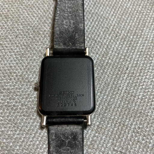 SEIKO 腕時計　　クォーツ　ヴィンテージ