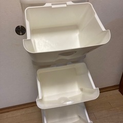 前倒し式プラスチック収納チェスト（3段・ホワイト・中古）の画像
