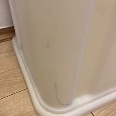 前倒し式プラスチック収納チェスト（3段・ホワイト・中古）の画像