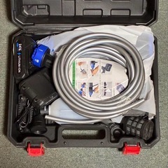 ⭐️バッテリー2個付⭐️コードレス高圧洗浄機 6in1多機能ノズル 強力噴射⭐️新品未使用の画像