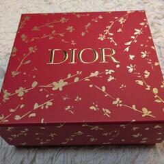 【美品】Dior　レア　花柄　ギフトボックス　箱のみ　限定デザイン　赤の画像