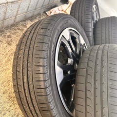 タイヤとホイールの画像