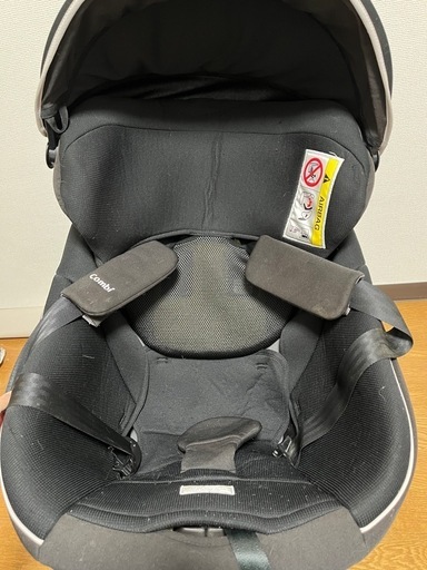 combi クルムーヴ チャイルドシート