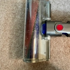 [取引中]かろうじて使えるダイソンV7掃除機の画像
