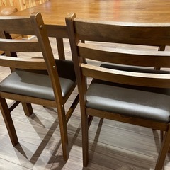 【商談中】ダイニングテーブル4点セットの画像