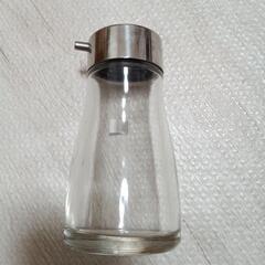 ニトリ 醤油さし 漏れ防止機能付きの画像