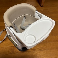 injenuity インジェニュイティ ベビーチェアの画像