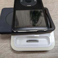 Apple iPod classic 80GB MB147J/A ＋Universal Dock MA045G/Cの画像