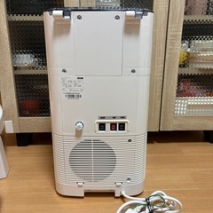 エブリィフレシャス ミニ ウォーターサーバー ホワイトの画像