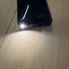 ライト付き大容量モバイルバッテリーの画像
