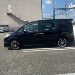 ホンダステップワゴンスパーダの画像