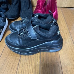 子供 キッズ 女の子 スニーカー ショートブーツの画像