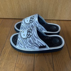 試着のみ！サンリオ キティサン Lの画像