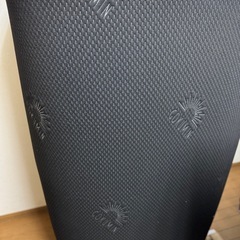 【未使用＆エリア内お届け無料】収納袋付き　ダブルサイズ　やや硬め高反発マットレスの画像