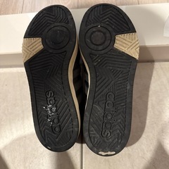 adidasスニーカー27.5の画像