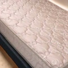 シングルマットレスの画像