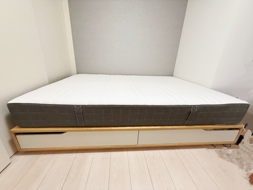 IKEA MANDALベッド&HOVAGマットレス