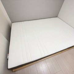 IKEA MANDALベッド&HOVAGマットレスの画像
