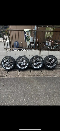 ホイールタイヤセット　18インチ　プリウス