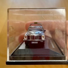 ドイツ製！1点限り！Mercedes-Benz 200/8 Limousine Taxi ミニカーの画像