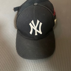 【GUCCI】NEW ERA 蝶刺繍 ベースボール キャップ ニューエラ コラボ 黒 A68 の画像