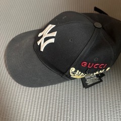 【GUCCI】NEW ERA 蝶刺繍 ベースボール キャップ ニューエラ コラボ 黒 A68 の画像