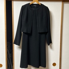 美品【中古】ソシアル SOCIAL ブラックフォーマルワンピーススーツ　7号 の画像