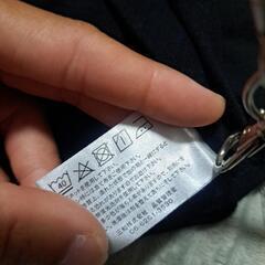 レディース黒のTシャツの画像