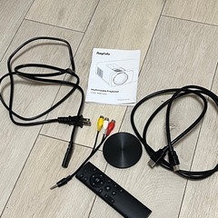 【ジャンク品・壊れています】プロジェクターの画像