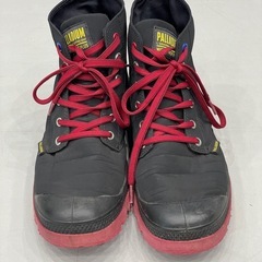 PALLADIUM 防水ハイカットシューズ 黒/赤　26.0の画像