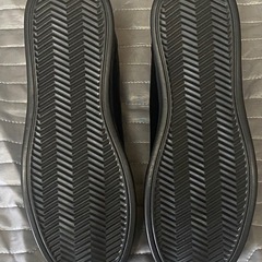 🉐お値引き‼️27cmゴールドラインカジュアルスニーカー黒色❣️の画像