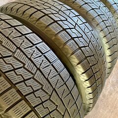 【スタッドレス】YOKOHAMAタイヤ iceGUARD iG60 215/60R17 96Q M+S 中古タイヤ4本セットの画像