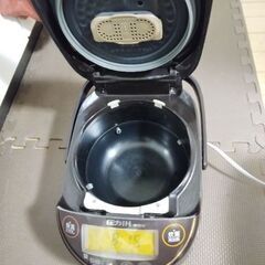 象印　5,5合炊　圧力iHの画像