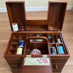 【早い者勝ち】裁縫箱【木製】の画像