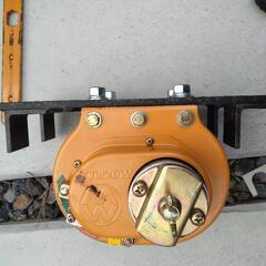 手動ウインチ　ワイヤー、シャックル付きの画像