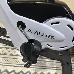 ALINCO(アルインコ) プログラムバイク AFB6216 16段階負荷調節 トレーニングメニュー付の画像