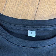 レディース フリル付きTシャツの画像