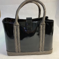 エナメルトートバッグ（未使用品）の画像