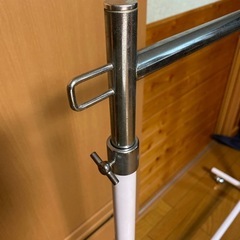 無料　ハンガーラック　０円の画像