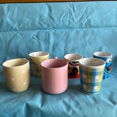 [差し上げます] ディズニー他　マグカップ6点の画像