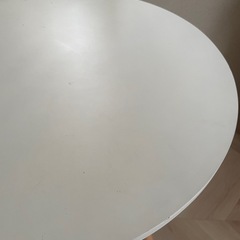 【ドタキャンにより再掲】ニトリ　一人暮らし向け北欧風テーブルの画像